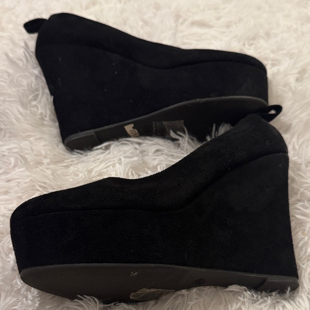 Chic Black Suede Wedge Shoes